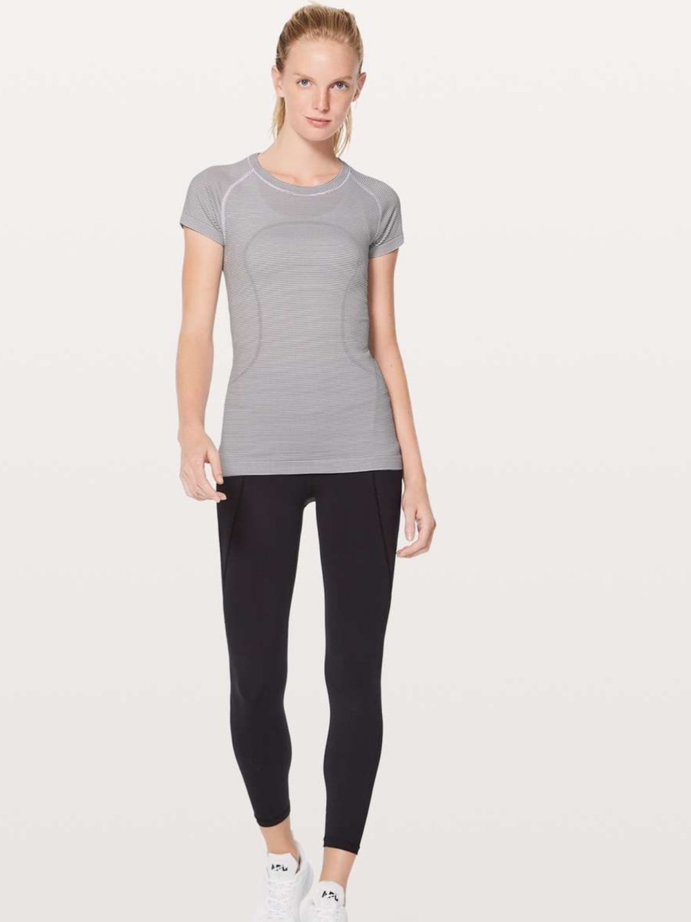 Lululemon Swiftly Tech Short Sleeve Crew
White / White / Black (Striped)